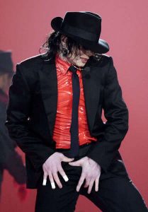 Dangerous-Live-2002-michael-jackson-21745887-418-600